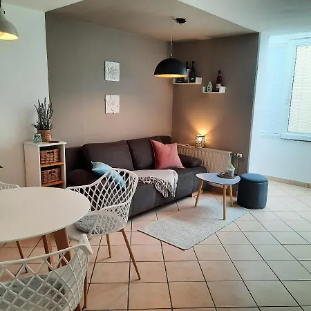 Ferienwohnung-hallebach * 첼 안 데어 모젤